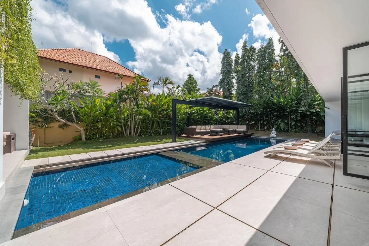 Sujiva Estate - Tranquil 5Br Villa W Huge Pool! スミニャック 別荘