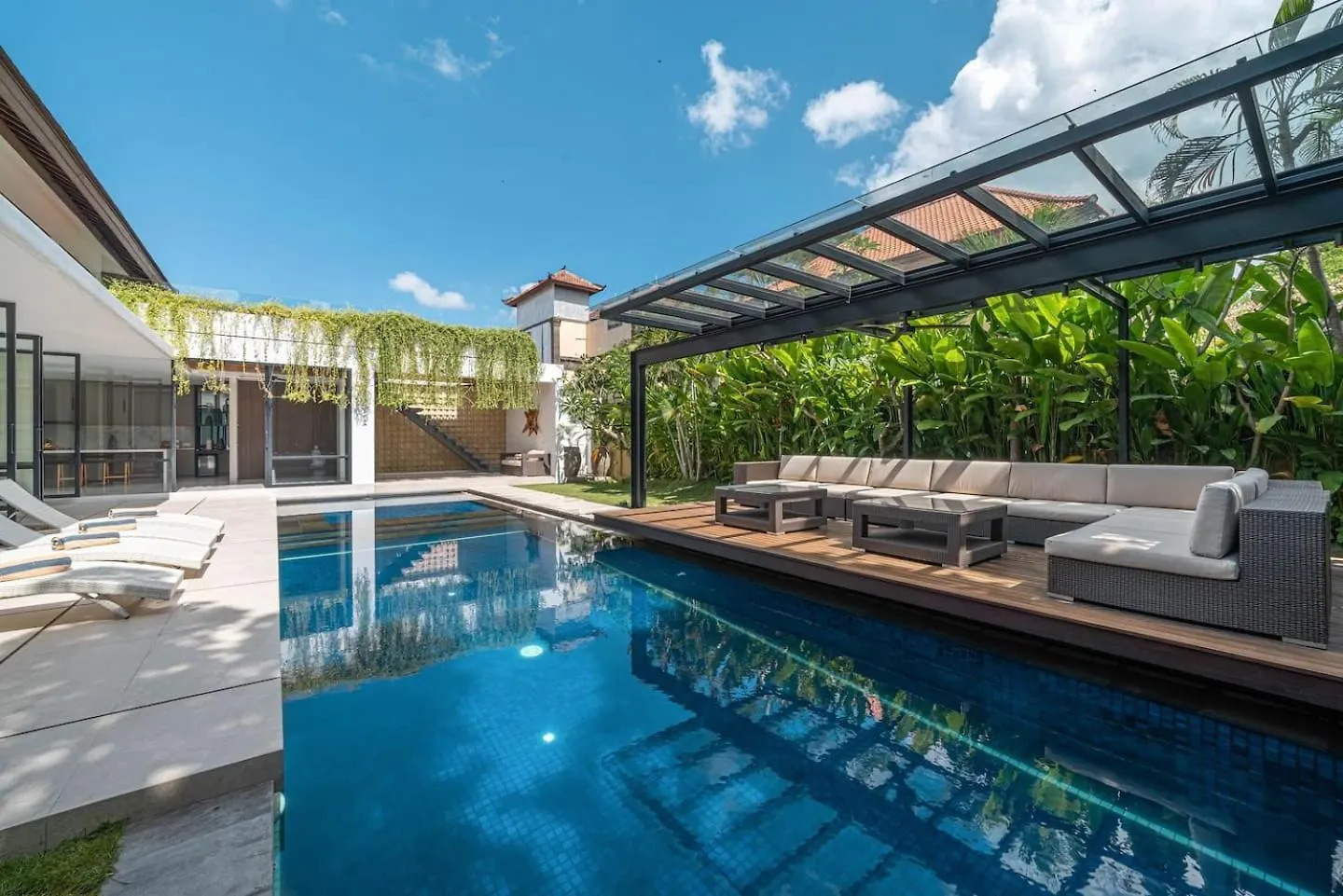 別荘 Sujiva Estate - Tranquil 5Br Villa W Huge Pool! スミニャック インドネシア