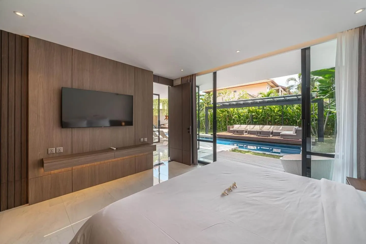 Sujiva Estate - Tranquil 5Br Villa W Huge Pool! スミニャック 0*,  インドネシア