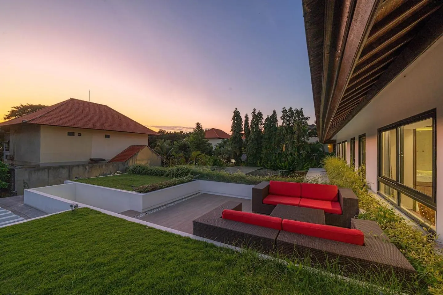 Sujiva Estate - Tranquil 5Br Villa W Huge Pool! スミニャック インドネシア