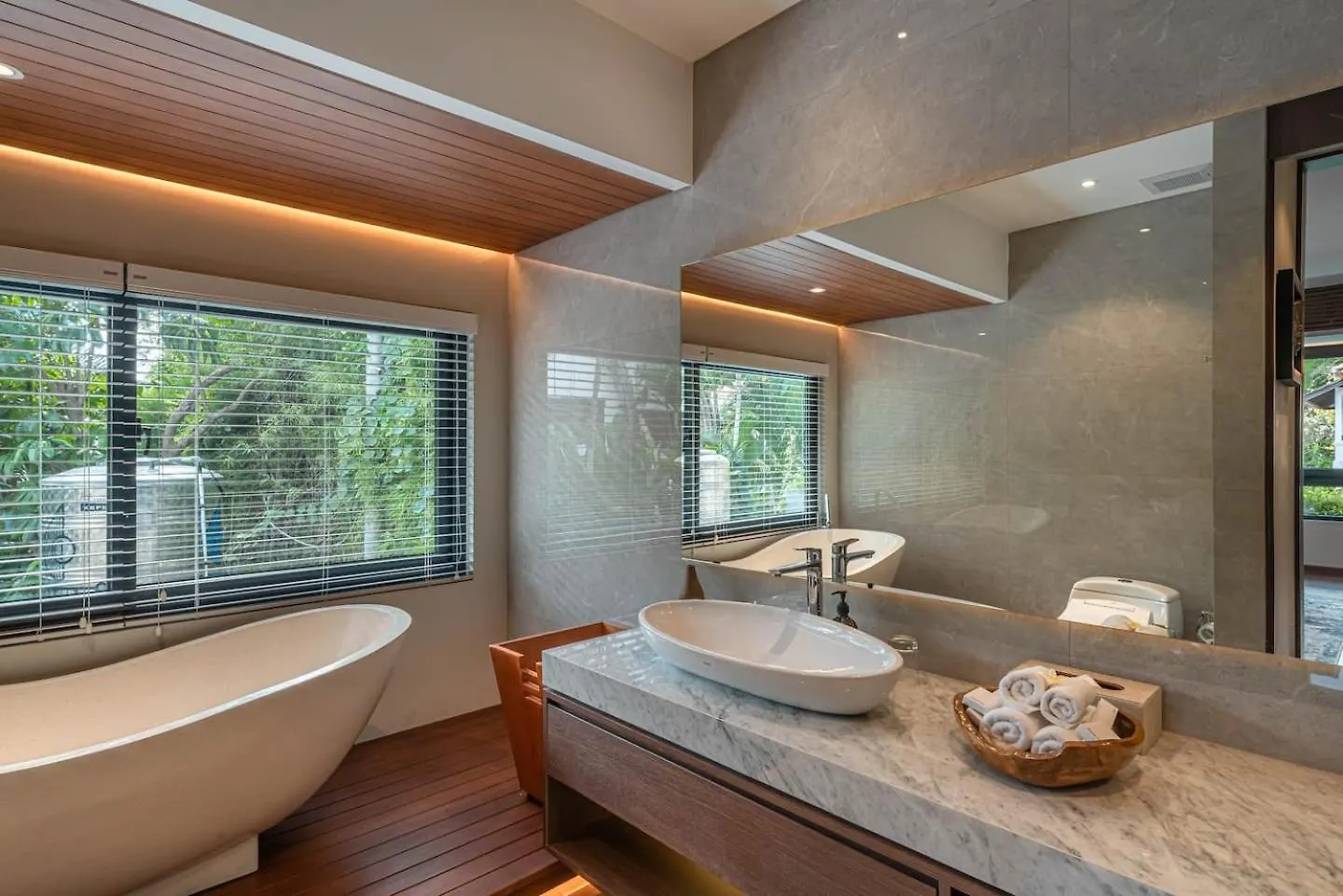 Sujiva Estate - Tranquil 5Br Villa W Huge Pool! スミニャック