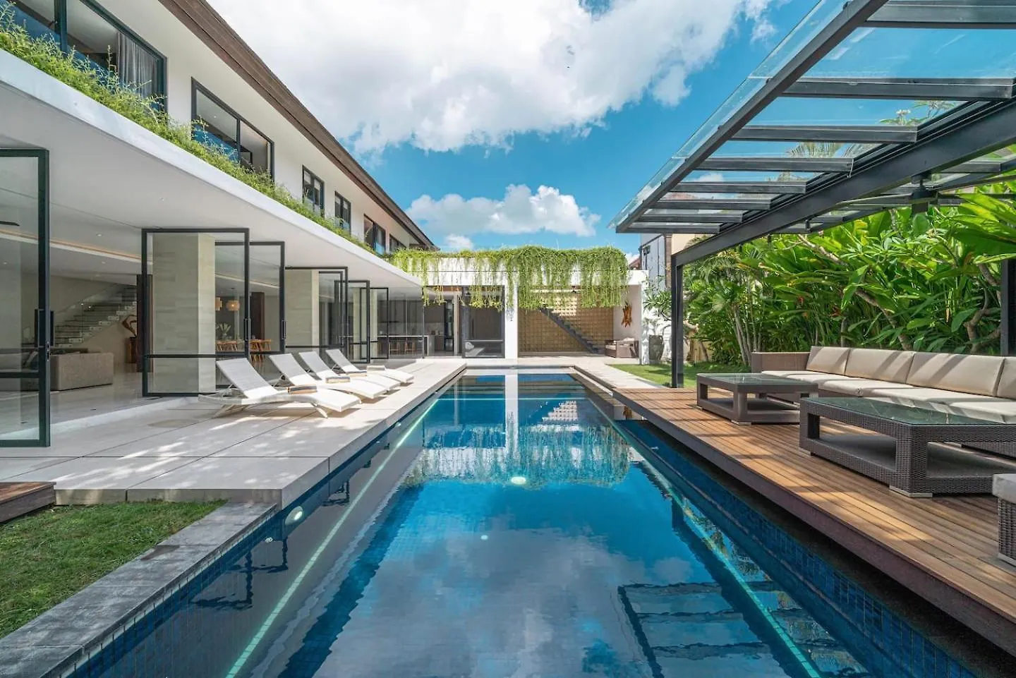 Sujiva Estate - Tranquil 5Br Villa W Huge Pool! スミニャック 別荘
