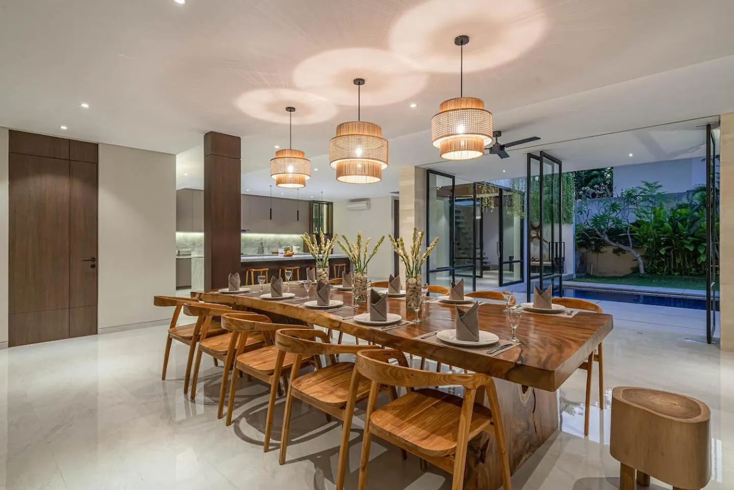 Sujiva Estate - Tranquil 5Br Villa W Huge Pool! スミニャック